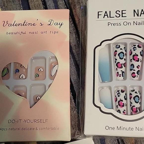 press on nails - Picture 5 of 5